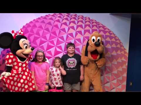 Adam and Tiffy's Disney Days V: So Festive (Day 4)